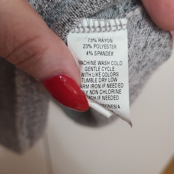 Large Grey Stretchy dress bell sleeves - Picture 5 of 6